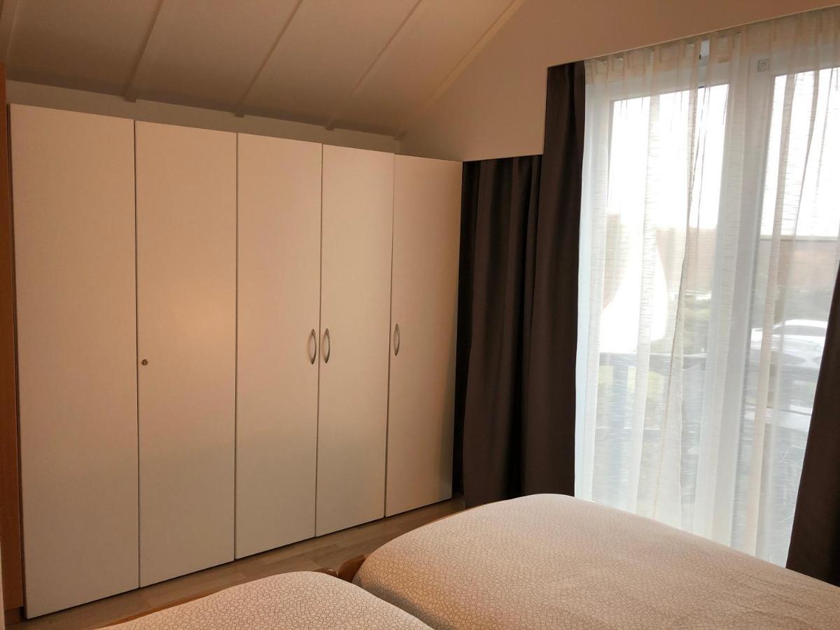 Knus appartement met zicht op zeepolder De Haan Buitenkant foto