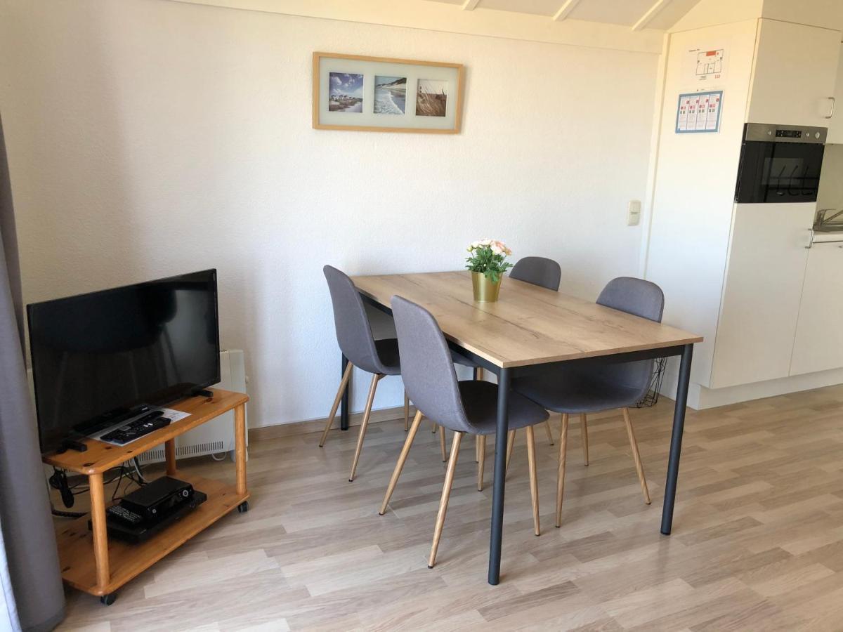 Knus appartement met zicht op zeepolder De Haan Buitenkant foto